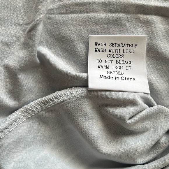 NWT print stretch sleeveless top - Picture 4 of 8